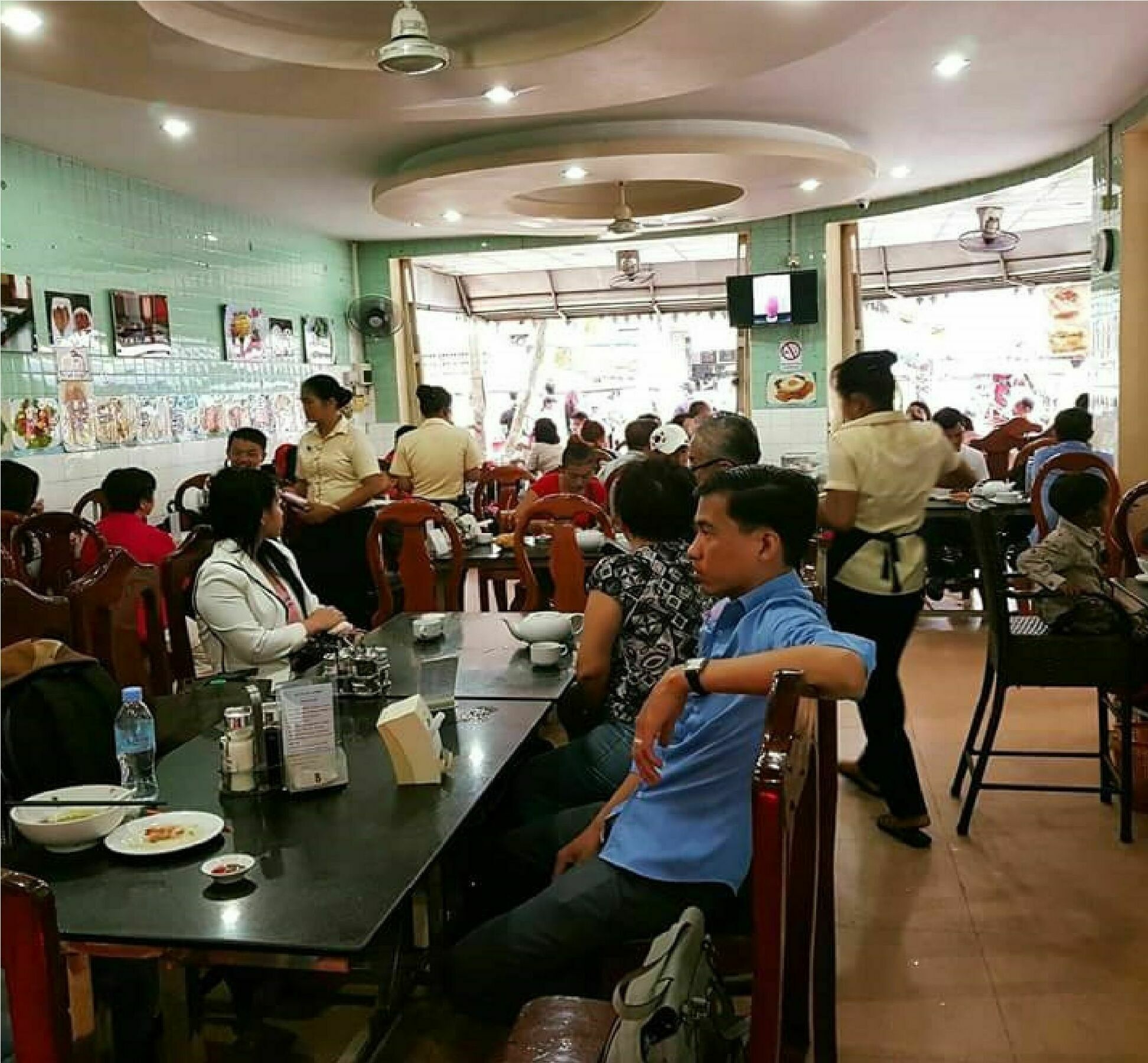 ฮองพาน เกสต์เฮาส์ พนมเปญ ภายนอก รูปภาพ